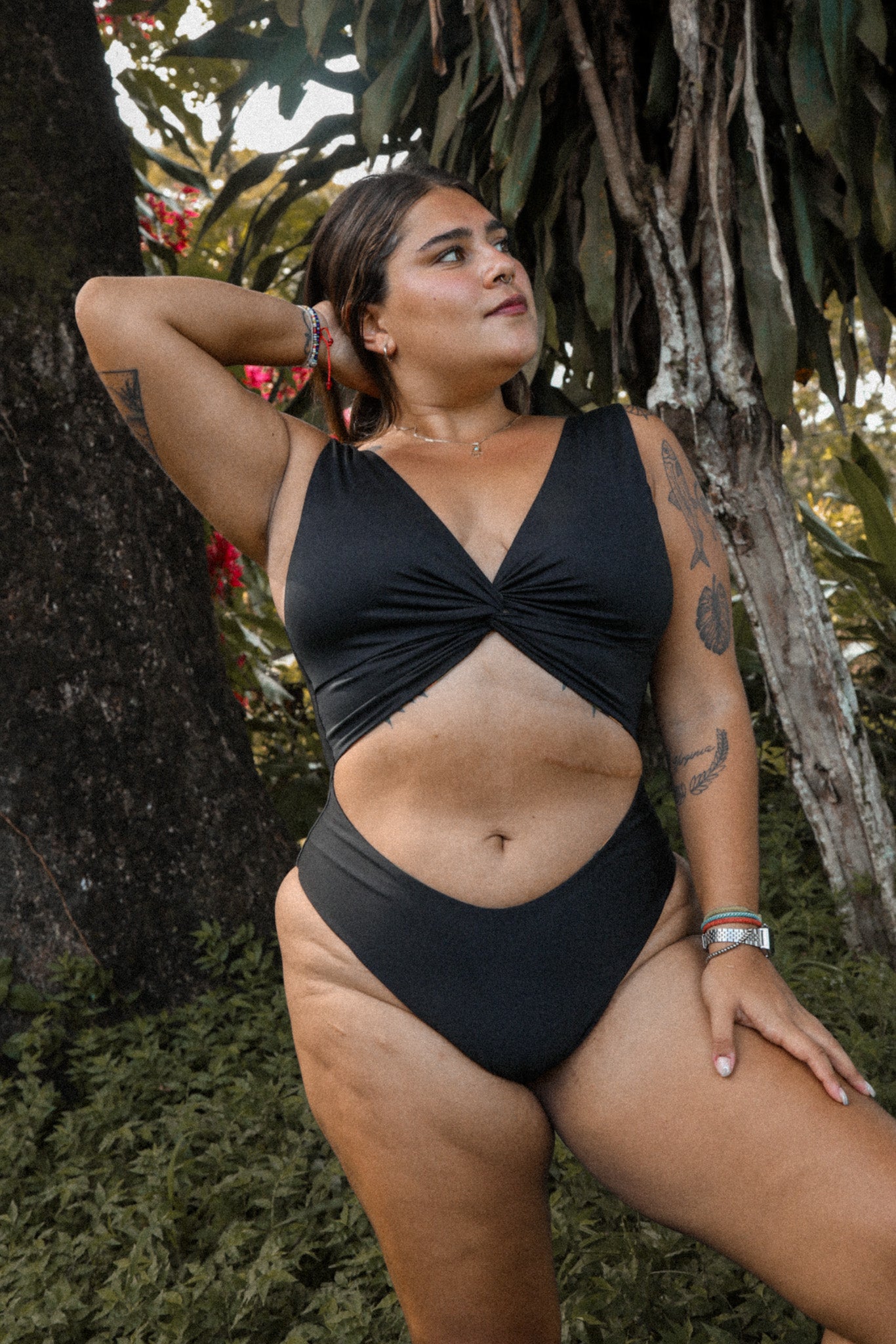 Onepiece Anika Fall and Black